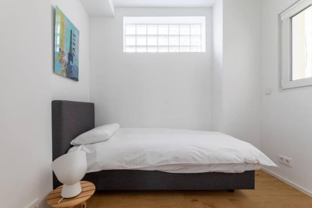 Wonderful Two Bedroom At Limpertsberg With Parking, Near Tram Apartment